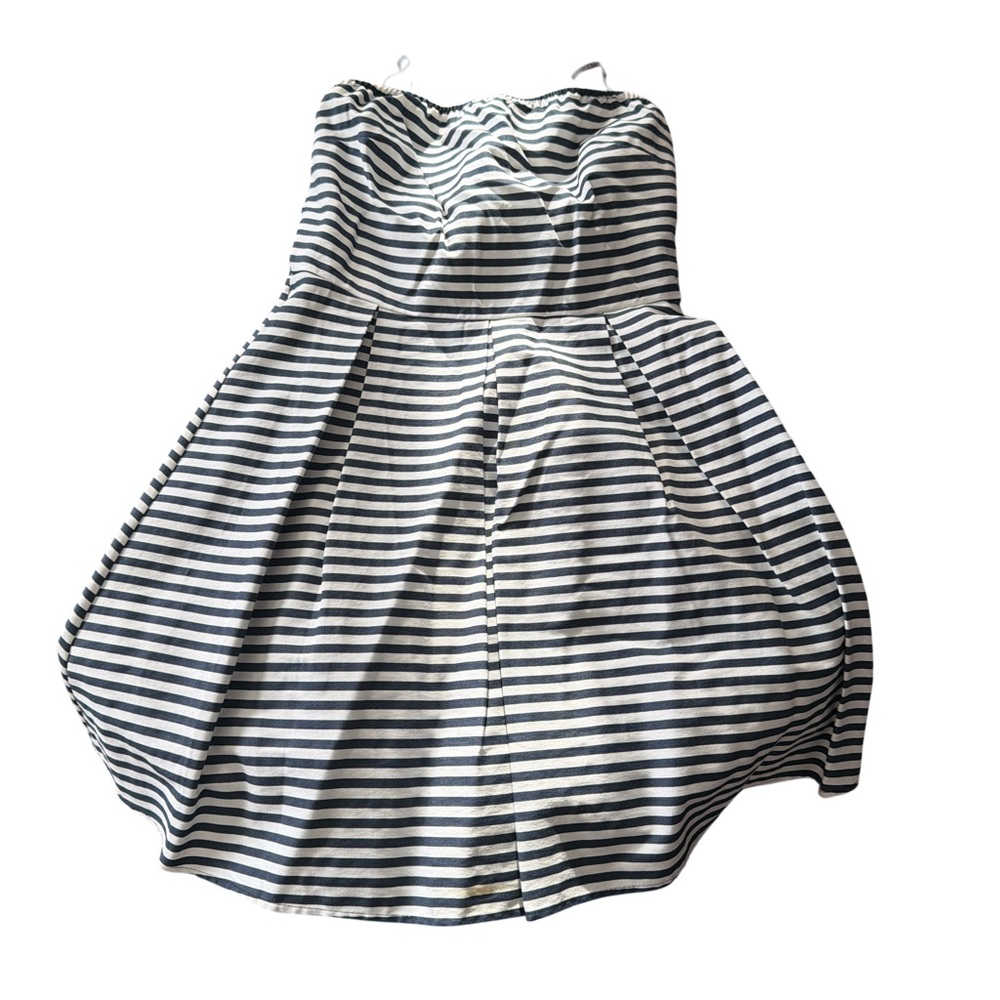 Elegant Strapless Striped Dress